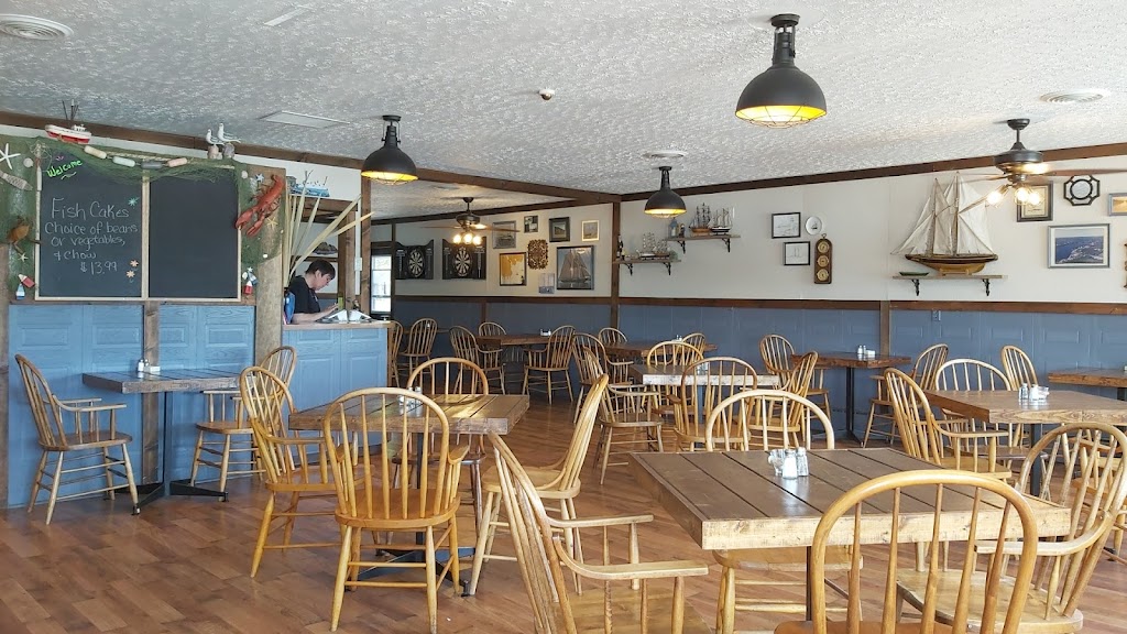 The Slippery Oyster Licensed Restaurant | 22715 Nova Scotia Trunk 7, Sheet Harbour, NS B0J 3B0, Canada | Phone: (902) 885-2293