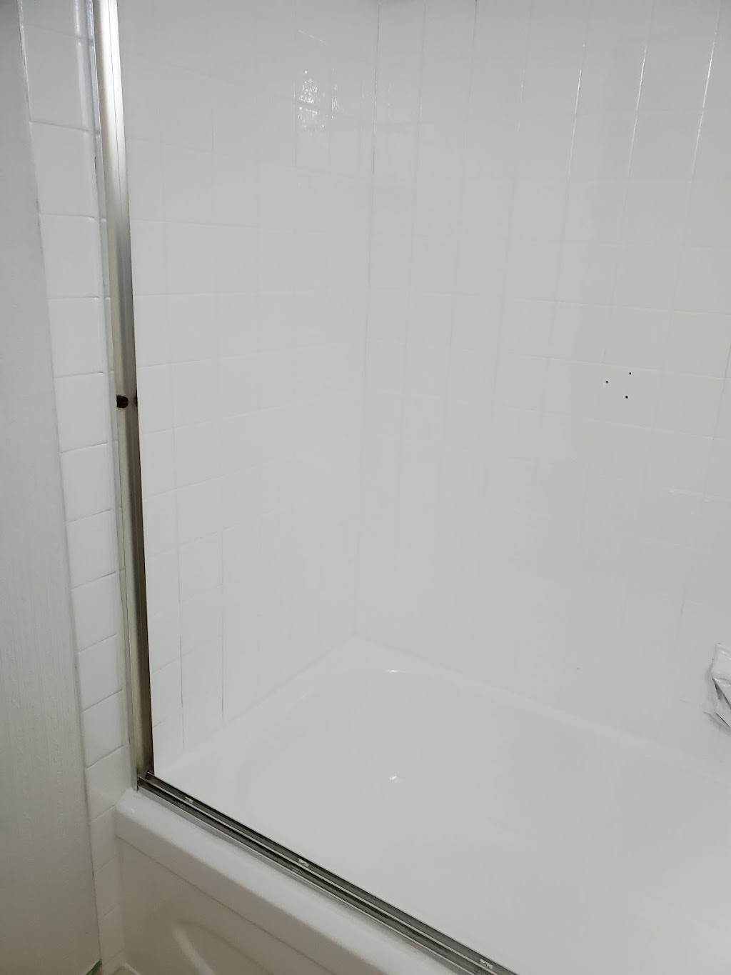 Quality Bathtub & Tiles Refinishing /Reglazing | Unite 65, 16388 85 Ave, Surrey, BC V4N 5G2, Canada | Phone: (778) 903-5533