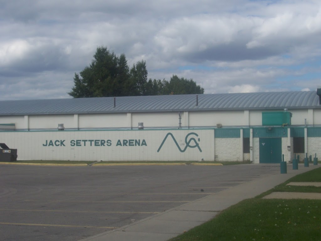 Jack Setters Arena | 2086 69 Ave SE, Calgary, AB T2C 3Y4, Canada | Phone: (403) 236-3727