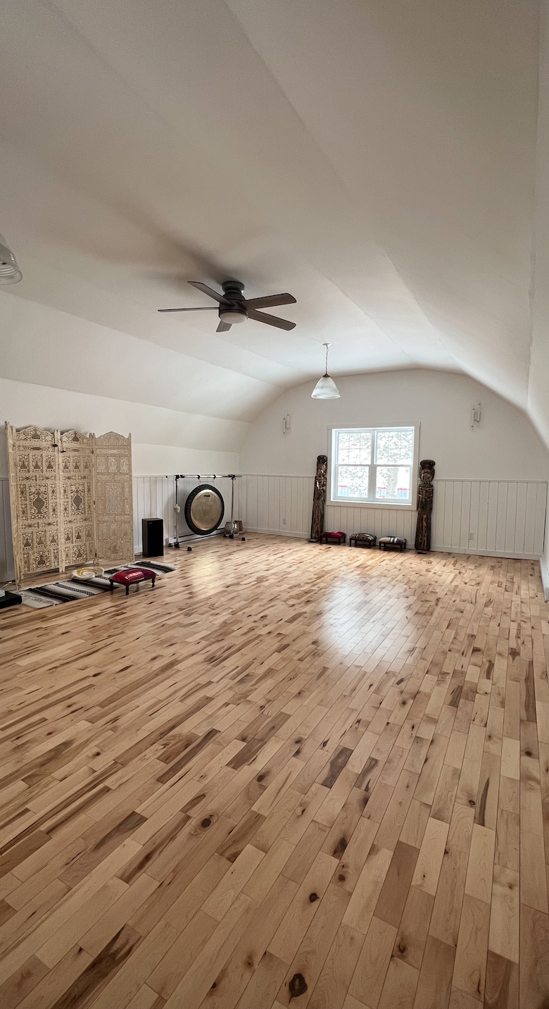 La Yoga Barn | 880 Chem. Craig, Saint-Jean-de-Brébeuf, QC G6G 0A1, Canada | Phone: (514) 915-2063