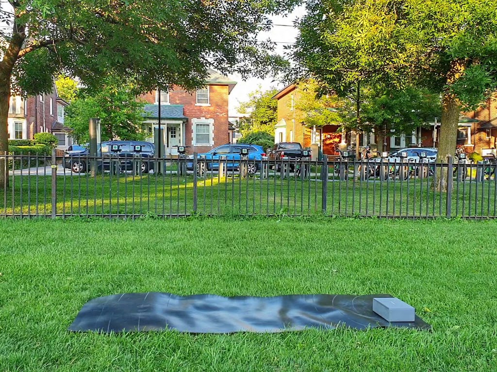 Holistic Tarik - Outdoor Yoga in the Park, Toronto | Dufferin Park Ave, Toronto, ON M6H 1J6, Canada | Phone: (647) 780-9642