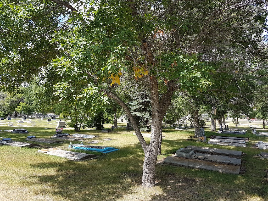 Drumheller Municipal Cemetery | 900 S Railway Ave, Drumheller, AB T0J 0Y0, Canada | Phone: (403) 823-1302