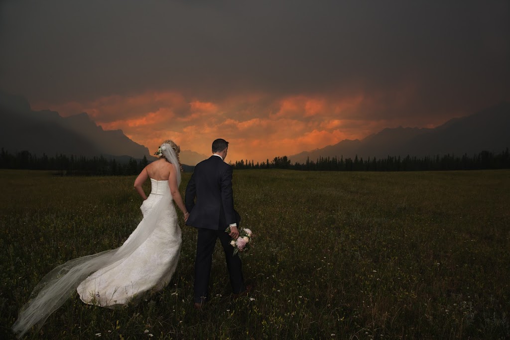 Loree Photography | 2706 22a Ave, Nanton, AB T0L 1R0, Canada | Phone: (403) 597-0632