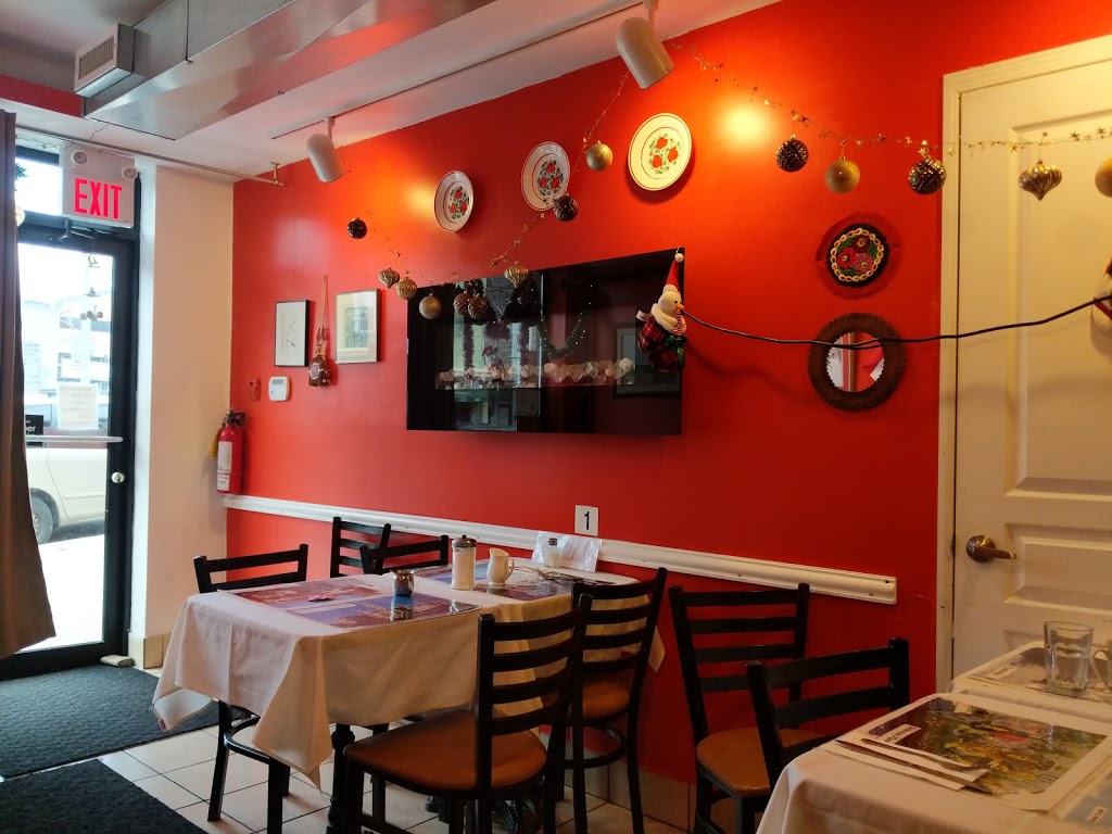 Budapest Restaurant | 1959 Gerrard St E, Toronto, ON M4E 2A9, Canada | Phone: (647) 347-5047