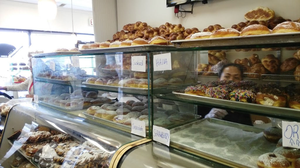 My Zaidys Bakery | 7241 Bathurst St, Thornhill, ON L4J 3W1, Canada | Phone: (905) 763-0373