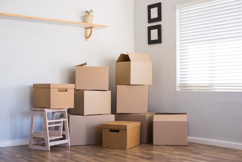 Ottawa Fast Movers | 610-810 Pinecrest Rd, Ottawa, ON K2B 5W6, Canada | Phone: (613) 255-7055