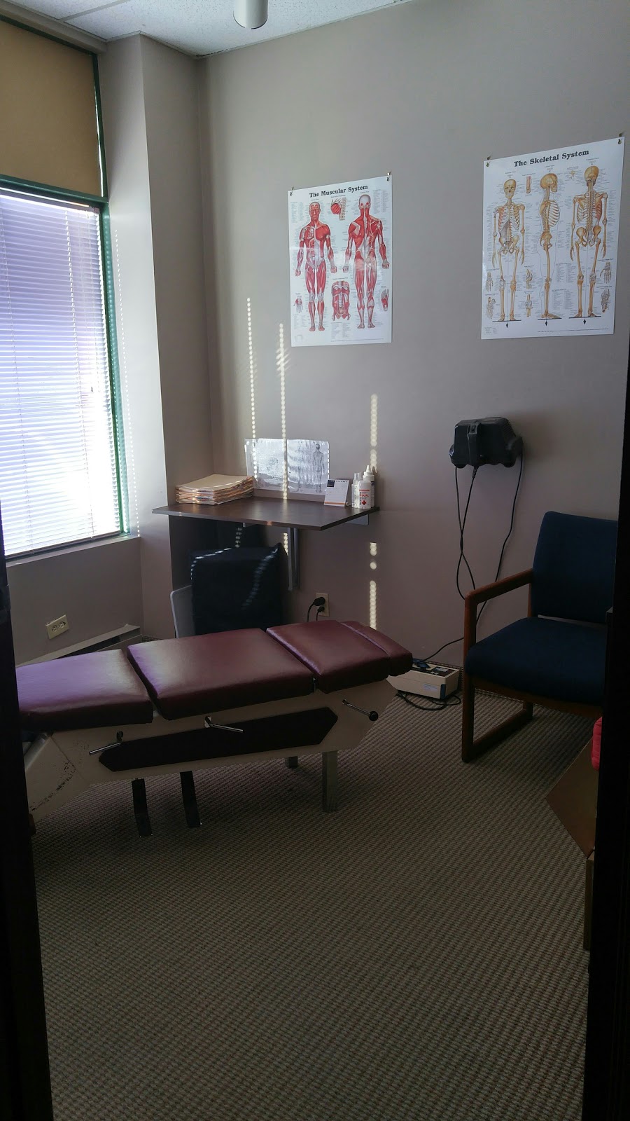 Head To Toe Chiropractic and Wellness Centre | 36 Vodden St E #107, Brampton, ON L6V 4H4, Canada | Phone: (905) 453-1806