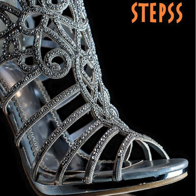 Stepss tanger outlet | 3311 Simcoe 89, Cookstown, ON L0L 1L0, Canada | Phone: (705) 916-0016