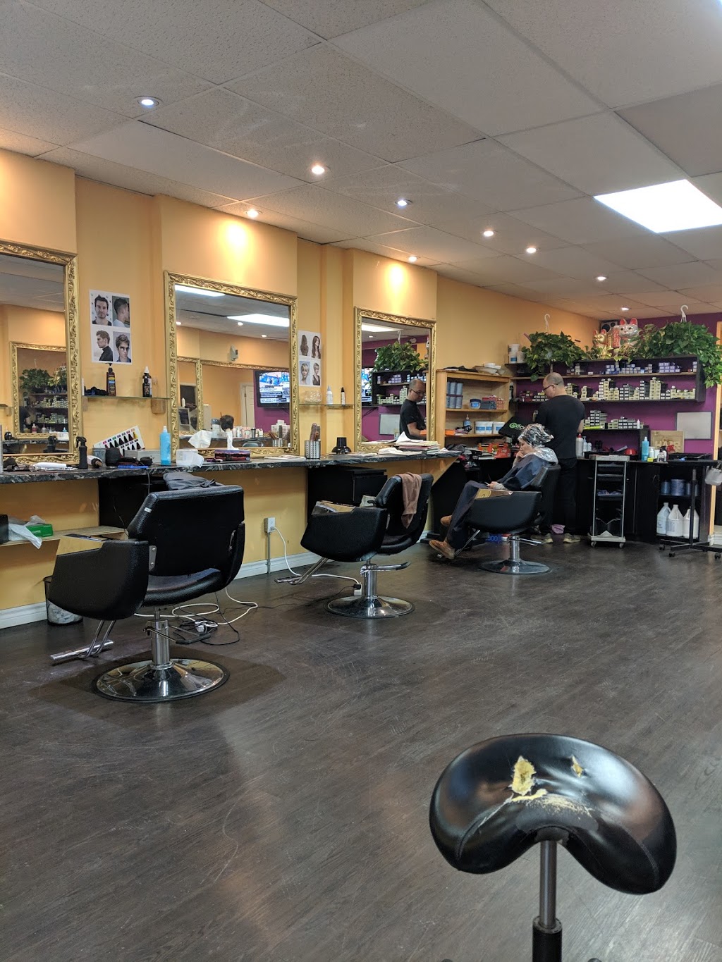 Hair J | 3854 Bathurst St, North York, ON M3H 3N3, Canada | Phone: (416) 285-8868