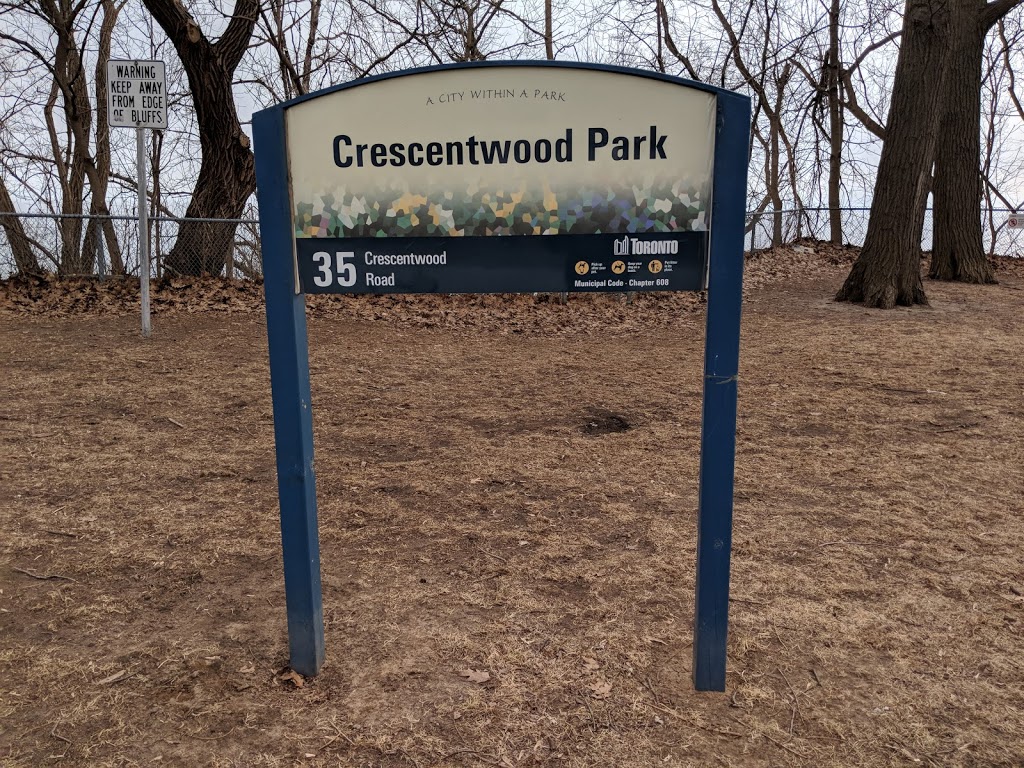 Crescentwood Park | 35 Crescentwood Rd, Toronto, ON, Crescentwood Park, 35 Crescentwood Rd, Toronto, ON M1N, Canada | Phone: (416) 338-4386