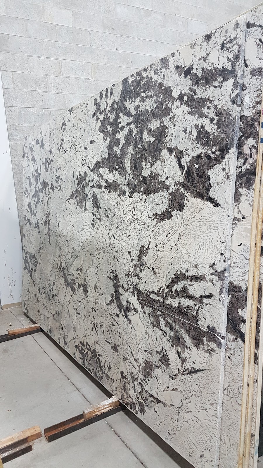 Granite & Marble Direct | 3330 Ridgeway Dr #13, Mississauga, ON L5L 5Z9, Canada | Phone: (905) 569-7535