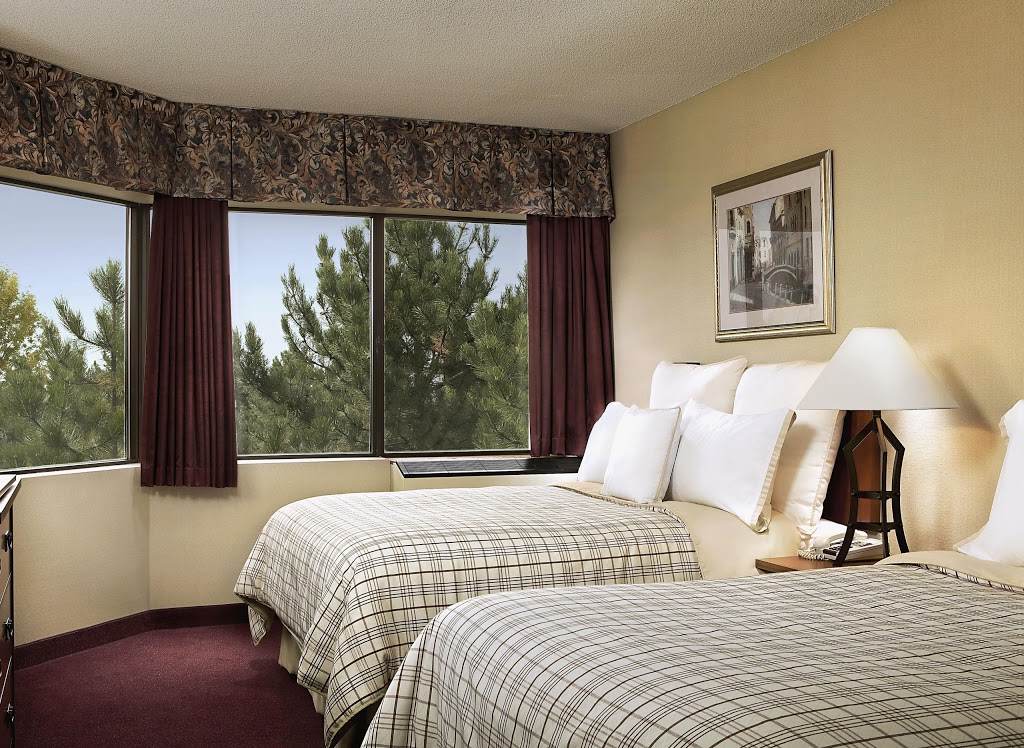 Four Points by Sheraton St. Catharines Niagara Suites | 3530 Schmon Pkwy, Thorold, ON L2V 4Y6, Canada | Phone: (905) 984-8484