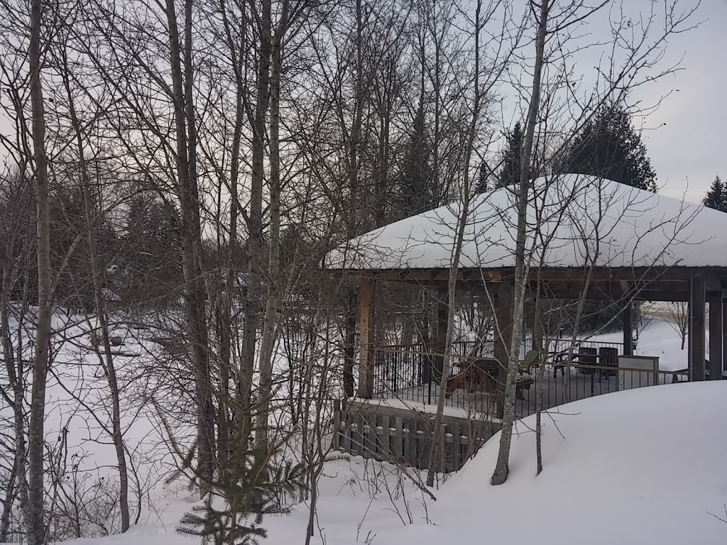 Parc des amoureux | Chemin de la Rivière, Val-David, QC J0T, Canada