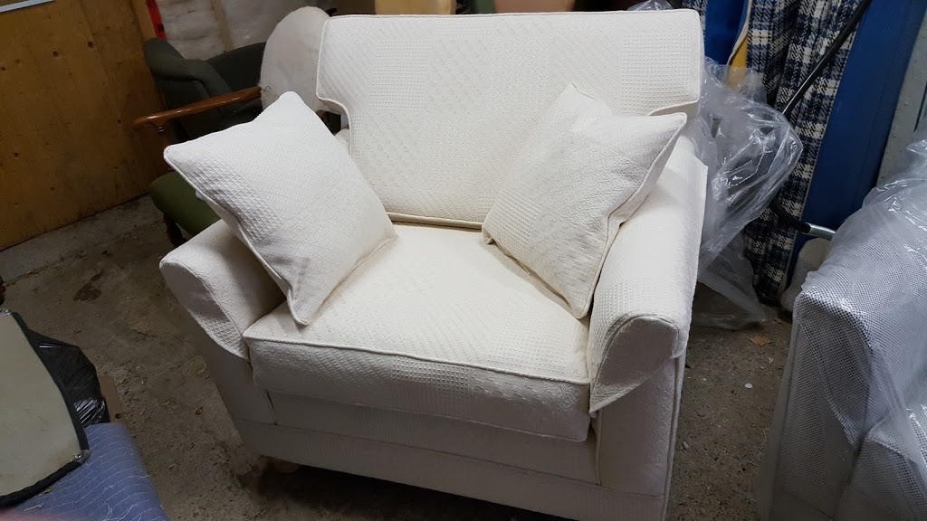 Bouchers Upholstery | 18 King St, Chesterville, ON K0C 1H0, Canada | Phone: (613) 448-9120