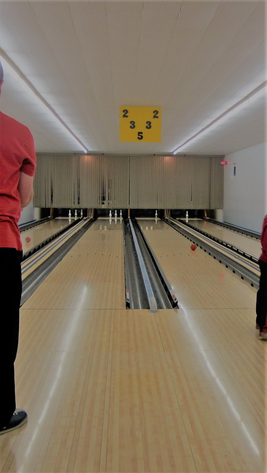 North Gower Bowling Alley | 6548 Fourth Line Rd, North Gower, ON K0A 2T0, Canada | Phone: (613) 489-3873