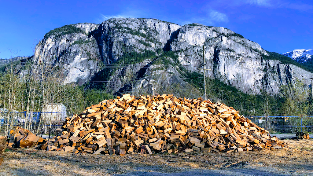 Local Firewood Supply | 1400 Vancouver St, Squamish, BC V8B 0S8, Canada | Phone: (604) 966-4948