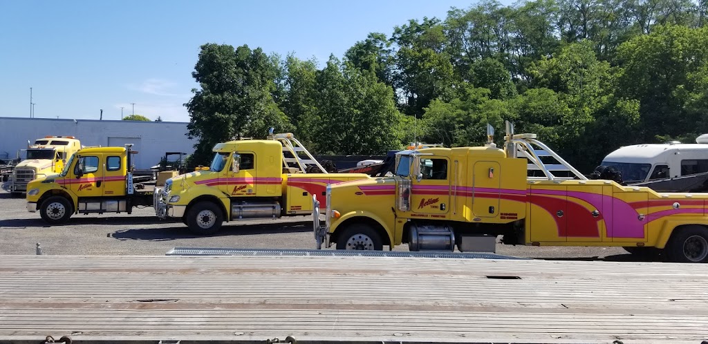 Action Towing and Automotive | 9 Douglas Rd, Trenton, ON K8V 5R2, Canada | Phone: (613) 394-4924