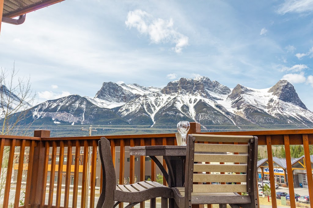 Stoneridge Mountain Resort | 30 Lincoln Park Unit 101, Canmore, AB T1W 3E9, Canada | Phone: (877) 675-5001