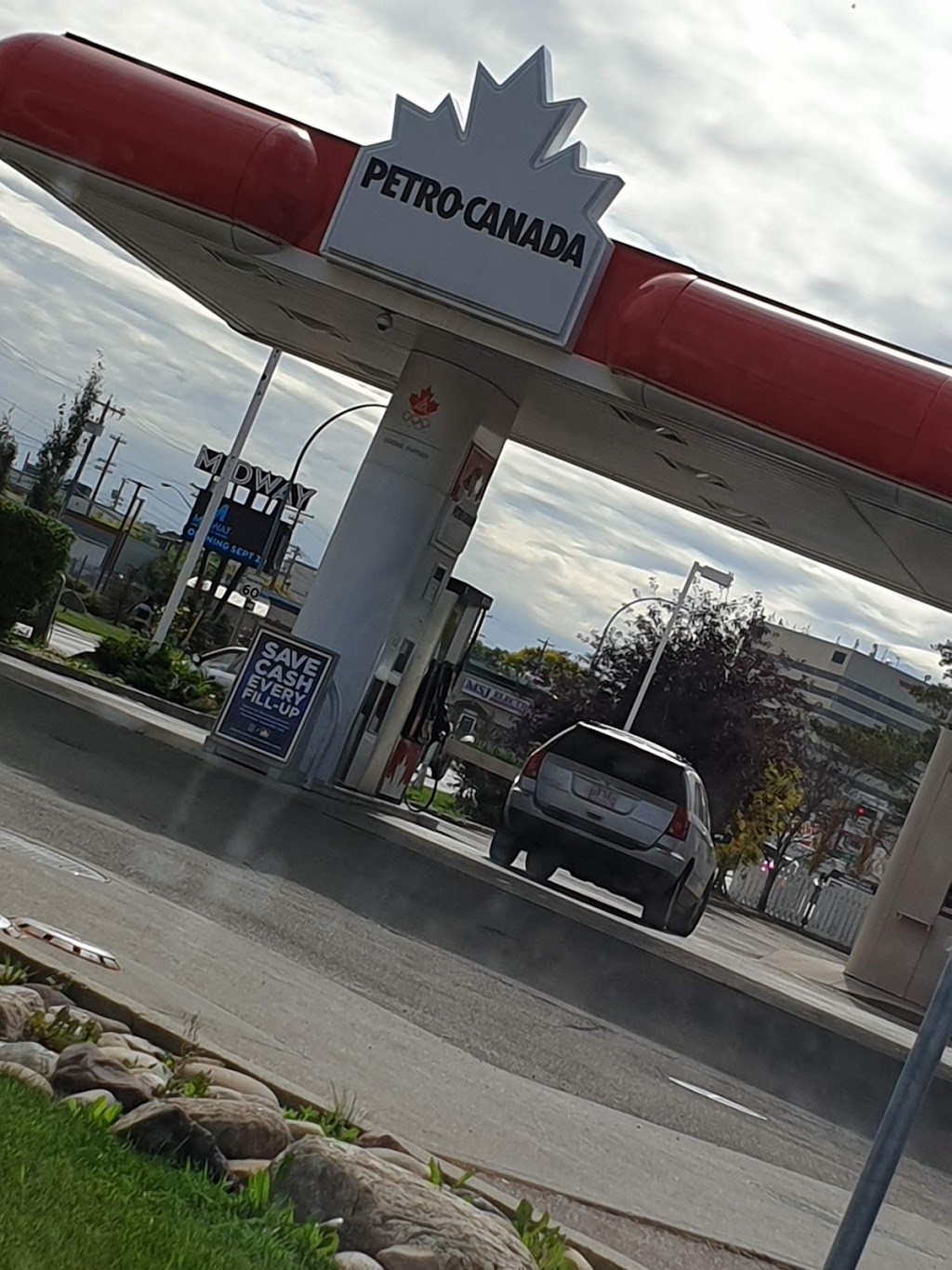 Petro-Canada & Car Wash | 6206 104 St NW, Edmonton, AB T6H 2K7, Canada | Phone: (780) 434-9710