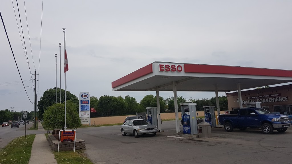 Esso | 808 Old Hwy 24, Waterford, ON N0E 1Y0, Canada | Phone: (519) 443-7371