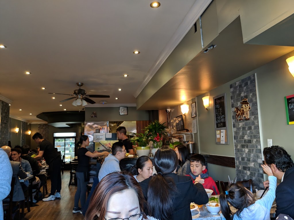 Pho Mr. Do | 4532 Hastings St, Burnaby, BC V5C 2K4, Canada | Phone: (604) 620-3795