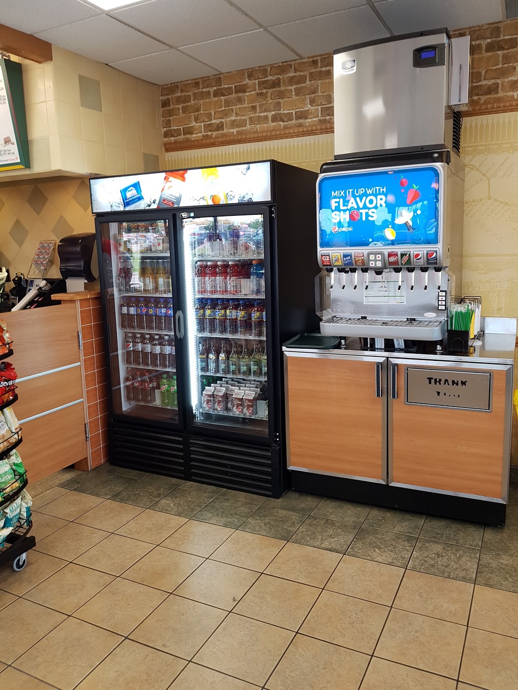 Subway | 941 Hamilton Rd Hamilton-Highbury Plaza, Unit 3, London, ON N5Z 1W5, Canada | Phone: (519) 659-6864