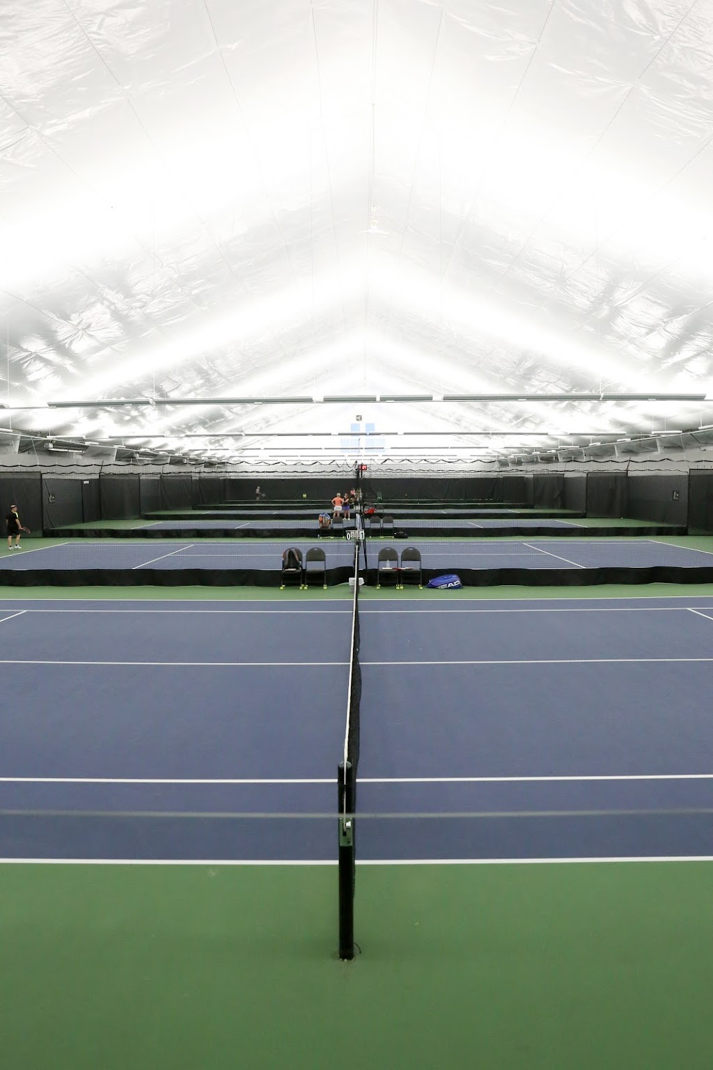 Tennis Interclub | 895 Bd des Laurentides, Piedmont, QC J0R 1K0, Canada | Phone: (450) 227-7875