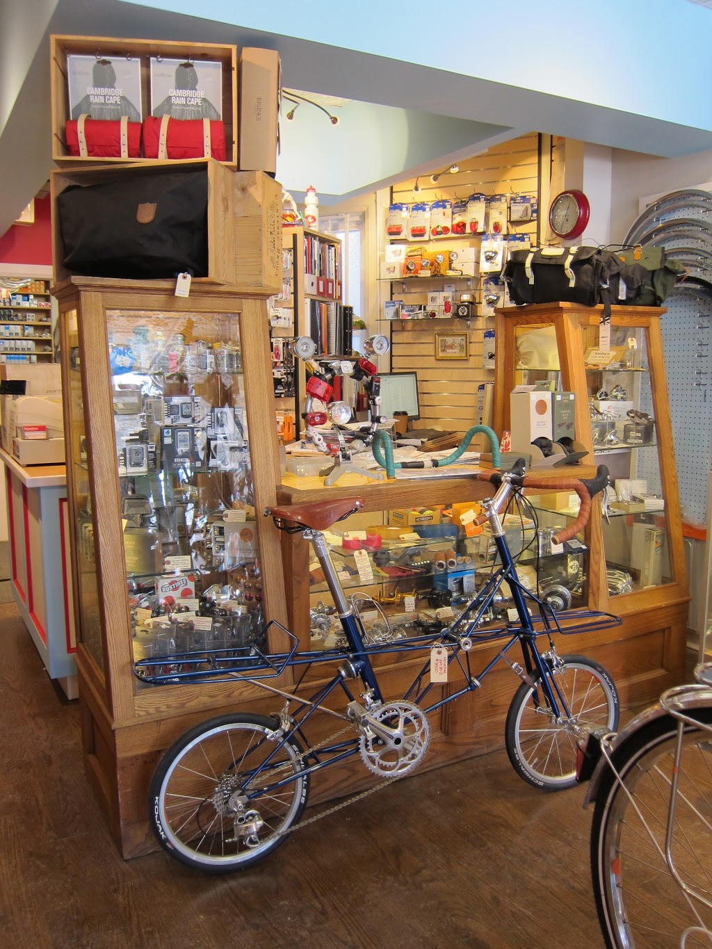Hoopdriver Bicycles | 668 Annette St, Toronto, ON M6S 2C8, Canada | Phone: (647) 344-9120