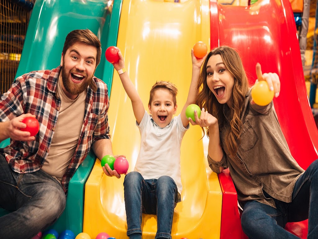 Centre dactivités familiales Laser Force Drummondville | 2250 Rue Demers, Drummondville, QC J2B 0L1, Canada | Phone: (819) 850-0788