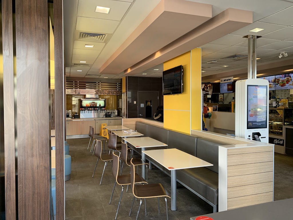 McDonalds | 3320 Steeles Ave W, Vaughan, ON L4K 1A2, Canada | Phone: (905) 760-9900