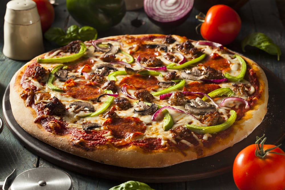 Bravo Pizza | 901 Millwood Rd, East York, ON M4G 1X1, Canada | Phone: (416) 425-2500