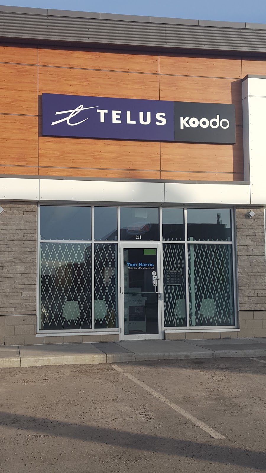 Telus | 255 84 St SE, Calgary, AB T1X 1G6, Canada | Phone: (403) 235-6366