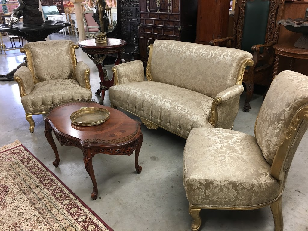 Clappison Corners Antiques | 845 Hwy 6 N, Hamilton, ON L8N 2Z7, Canada | Phone: (905) 690-9209