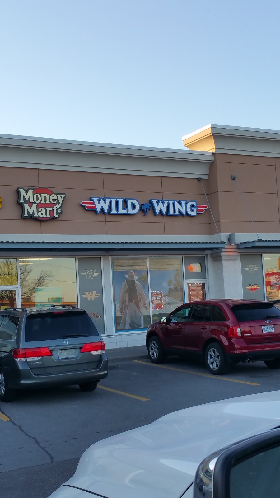 Wild Wing | 570 Kingston Rd #4, Pickering, ON L1V 1A6, Canada | Phone: (905) 831-9464