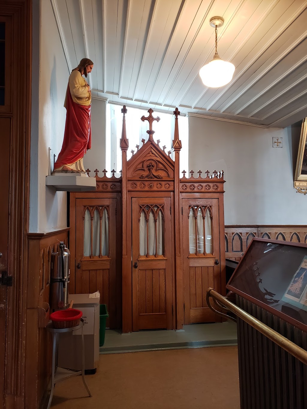 Paroisse Catholique Saint-Hubert | 5310 Chemin de Chambly, Saint-Hubert, QC J3Y 3N7, Canada | Phone: (450) 445-3418