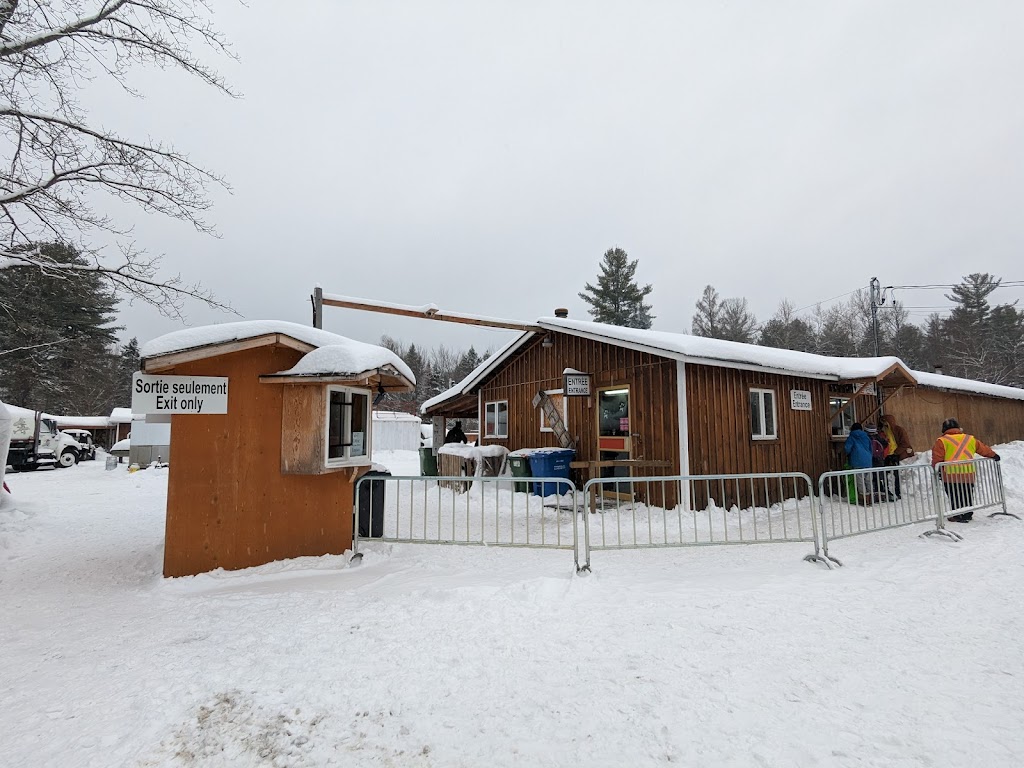 Patinage en forêt | 9 Mnt Beausoleil, Lac-des-Loups, QC J0X 3K0, Canada | Phone: (819) 456-1444