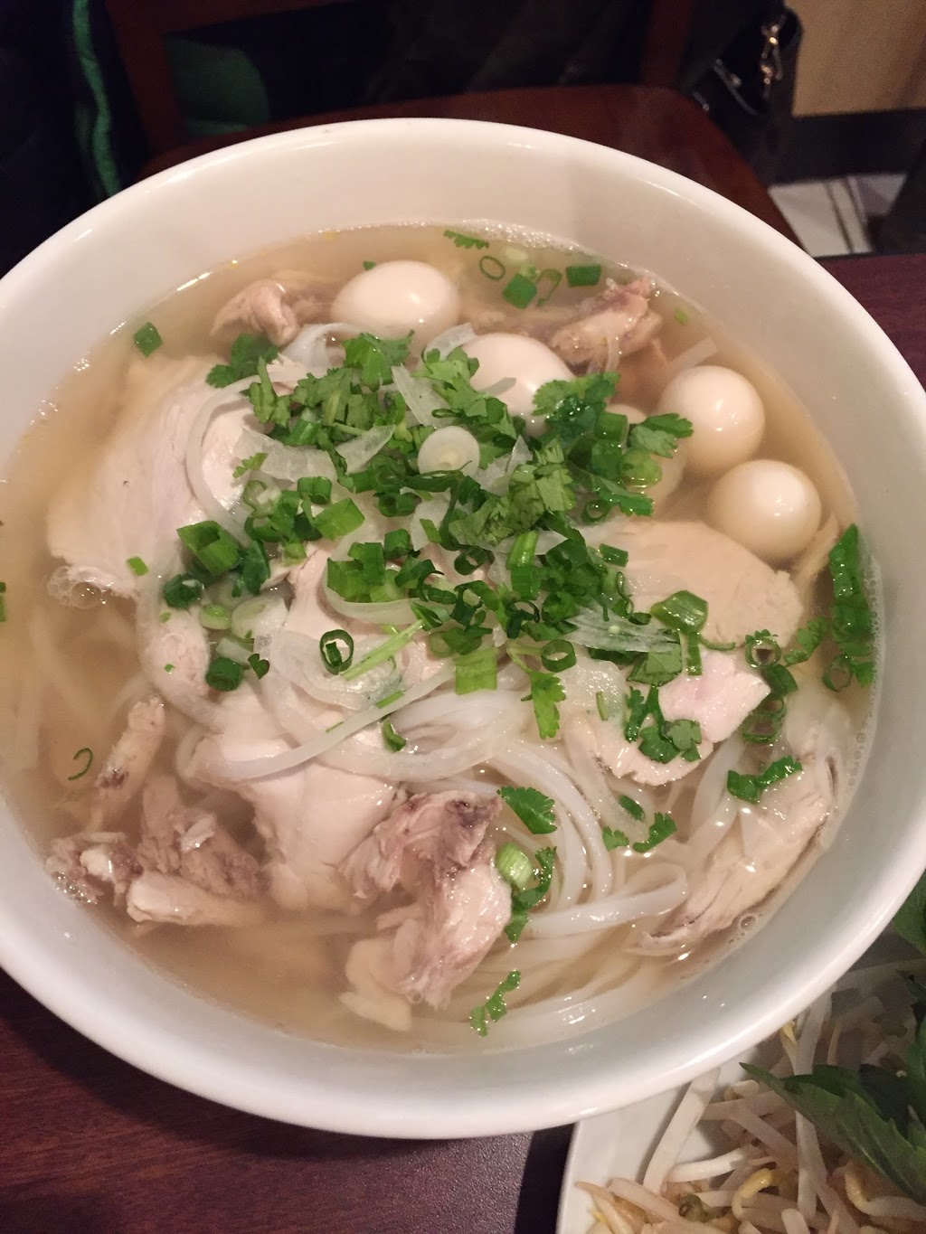 Pho Yo Vietnamese Cuisine | B, 513 Saint Marys Road, Winnipeg, MB R2M 3L2, Canada | Phone: (204) 615-0234