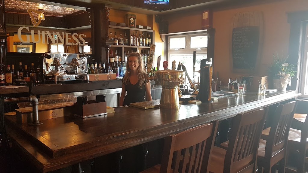 The Crown and Turtle Pub | 143 Ailsa Craig Main St, Ailsa Craig, ON N0M 1A0, Canada | Phone: (519) 636-1260