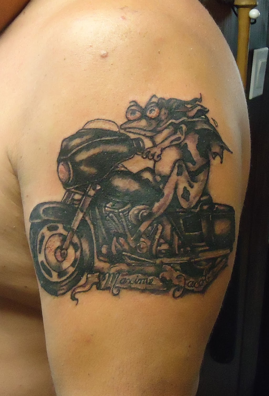 Tattoo LGG | 376 Chem. des Patriotes, Saint-Mathias-sur-Richelieu, QC J3L 6B5, Canada | Phone: (450) 658-0800