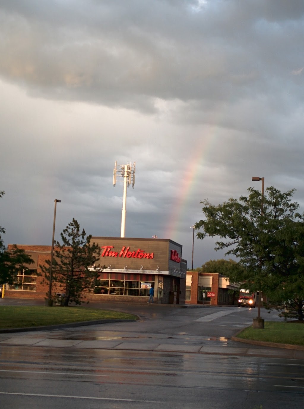 Tim Hortons | 3930 Montrose Rd, Niagara Falls, ON L2H 3C9, Canada | Phone: (905) 371-2111