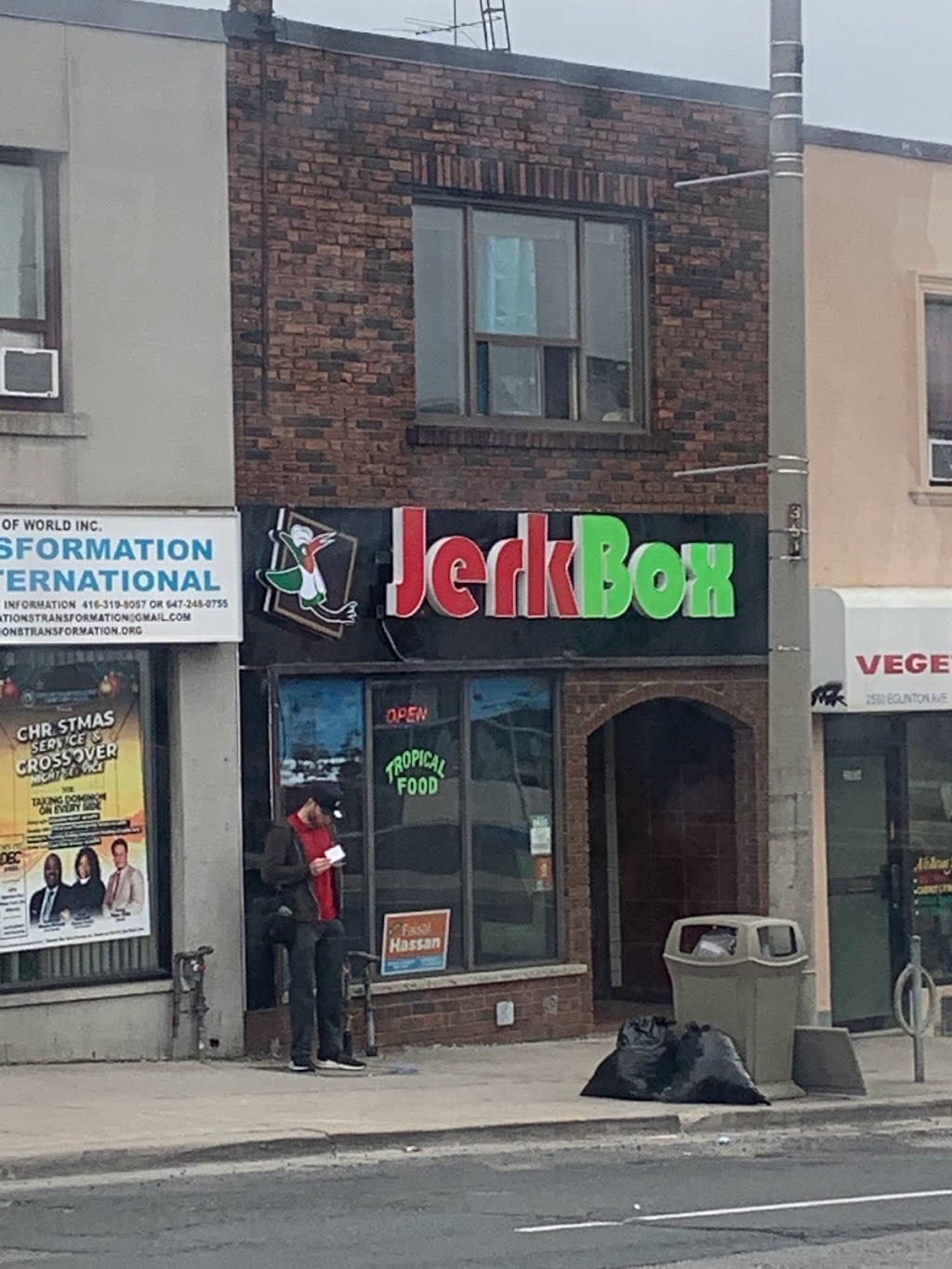 The Jerk Box | 2591 Eglinton Ave W, York, ON M6M 1T3, Canada | Phone: (647) 340-5375