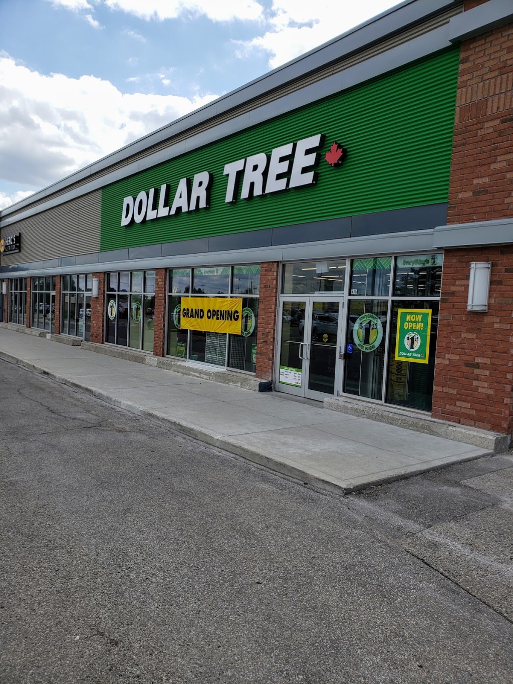 Dollar Tree | 585 Weber St N, Waterloo, ON N2V 1V8, Canada | Phone: (519) 954-0585