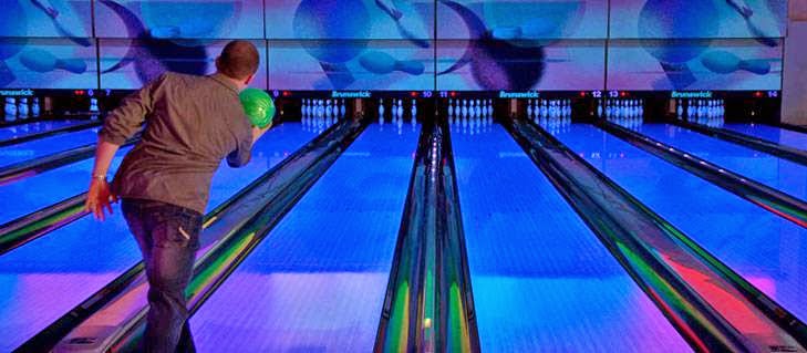 Strike Rock N Bowl Games | 4960 Clifton Hill, Niagara Falls, ON L2G 3N4, Canada | Phone: (905) 358-4788