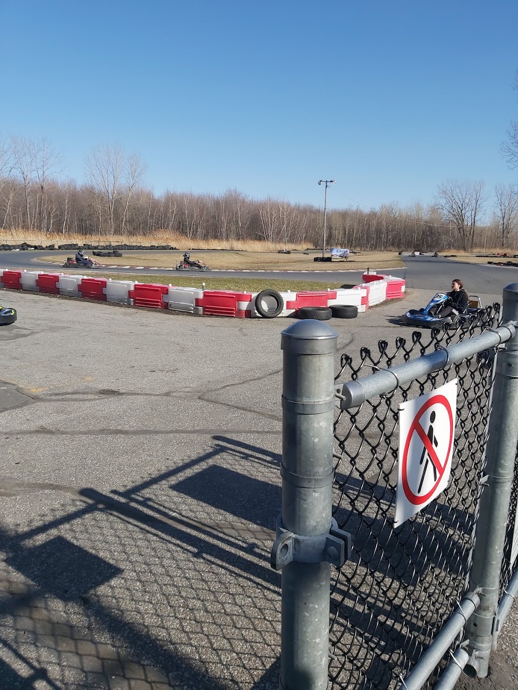 SH Karting | 2456 4e Rang S, Saint-Charles-sur-Richelieu, QC J0H 2G0, Canada | Phone: (450) 584-3843