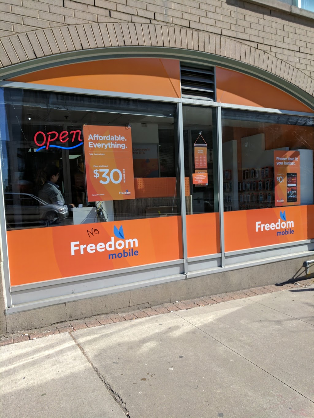 Freedom Mobile | 105 Front St E, Toronto, ON M5A 4S5, Canada | Phone: (647) 427-5155