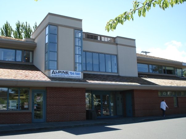 AlpineRoofs.ca | 1548 Extension Rd, Nanaimo, BC V9X 1A7, Canada | Phone: (250) 713-7663