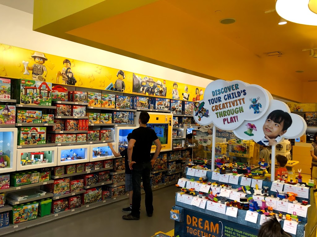 The LEGO Store | 25 The West Mall #1066, Etobicoke, ON M9C 1B8, Canada | Phone: (416) 695-2433