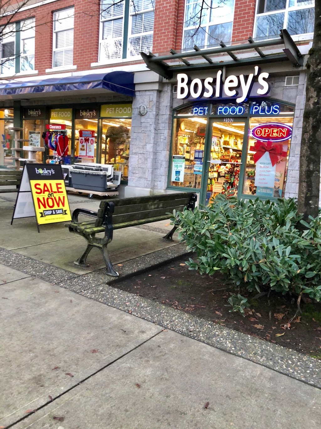 Bosleys by Pet Valu | 3502 W 41st Ave, Vancouver, BC V6N 3E6, Canada | Phone: (604) 266-2667