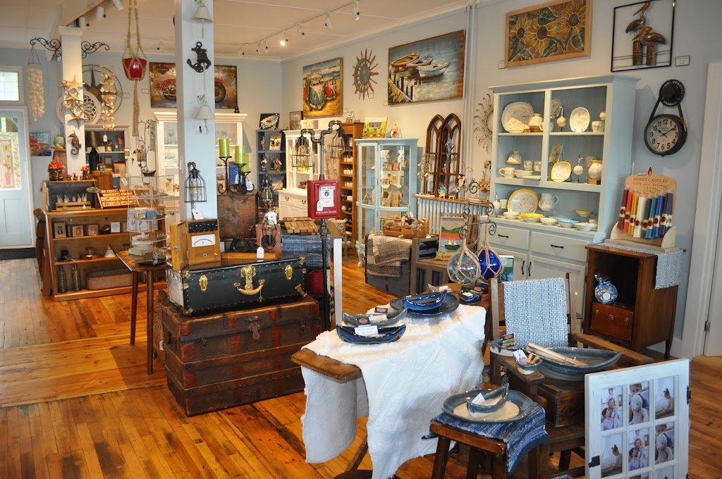 The Blue Owl Gifts & Home Décor | 268 St George St, Annapolis Royal, NS B0S 1A0, Canada | Phone: (902) 526-3148