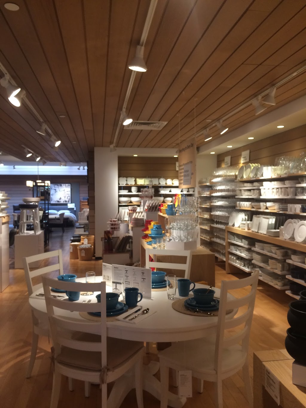 Crate and Barrel | Shopping Center, Square One, 95 Square One Dr, Mississauga, ON L5B 0E2, Canada | Phone: (905) 949-1545